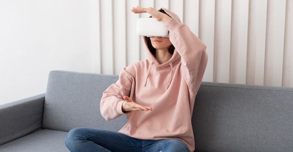 VR Wellness and Therapy for Winter Stress